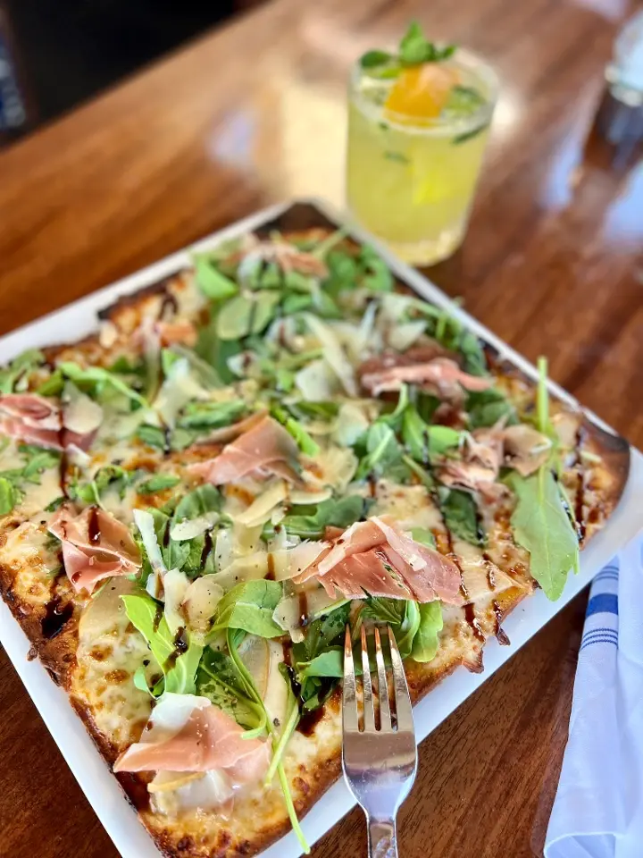Pear & Prosciutto